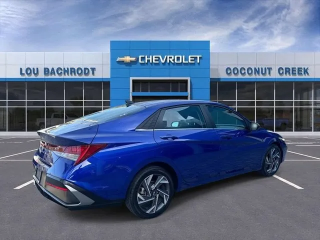 2025 Hyundai Elantra SEL Convenience photo 8