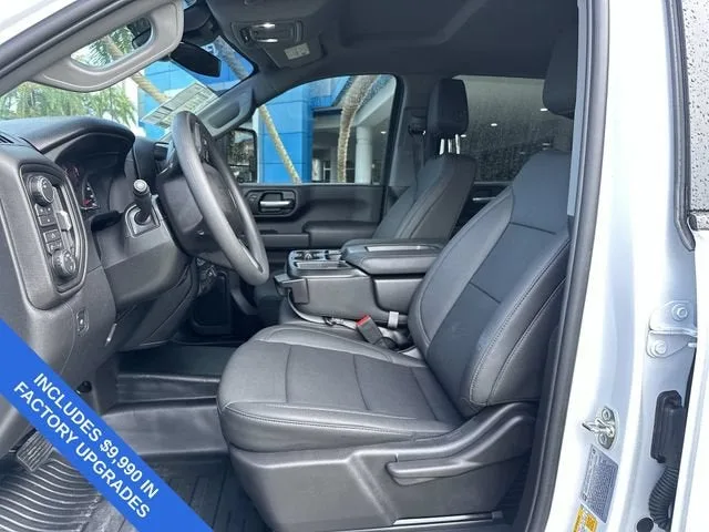 2026 Chevrolet Silverado 3500 HD WT DRW photo 30