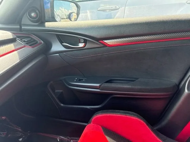 2019 Honda Civic Type R Touring photo 12