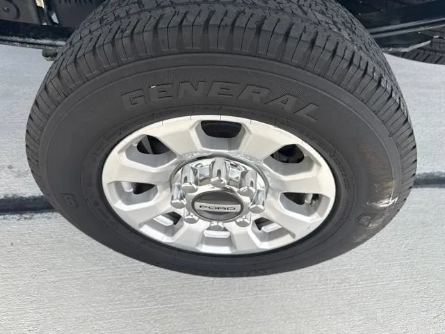 2024 Ford Super Duty F-250 SRW XL photo 21