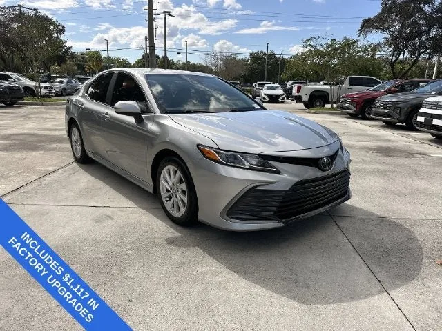2023 Toyota Camry LE photo 16