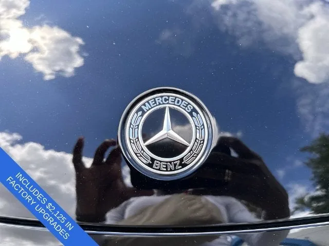 2025 Mercedes-Benz GLB GLB 250 photo 10