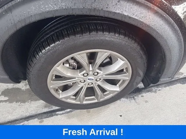 2022 Ford Explorer XLT photo 21