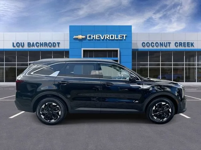 2026 Kia Sorento S photo 9