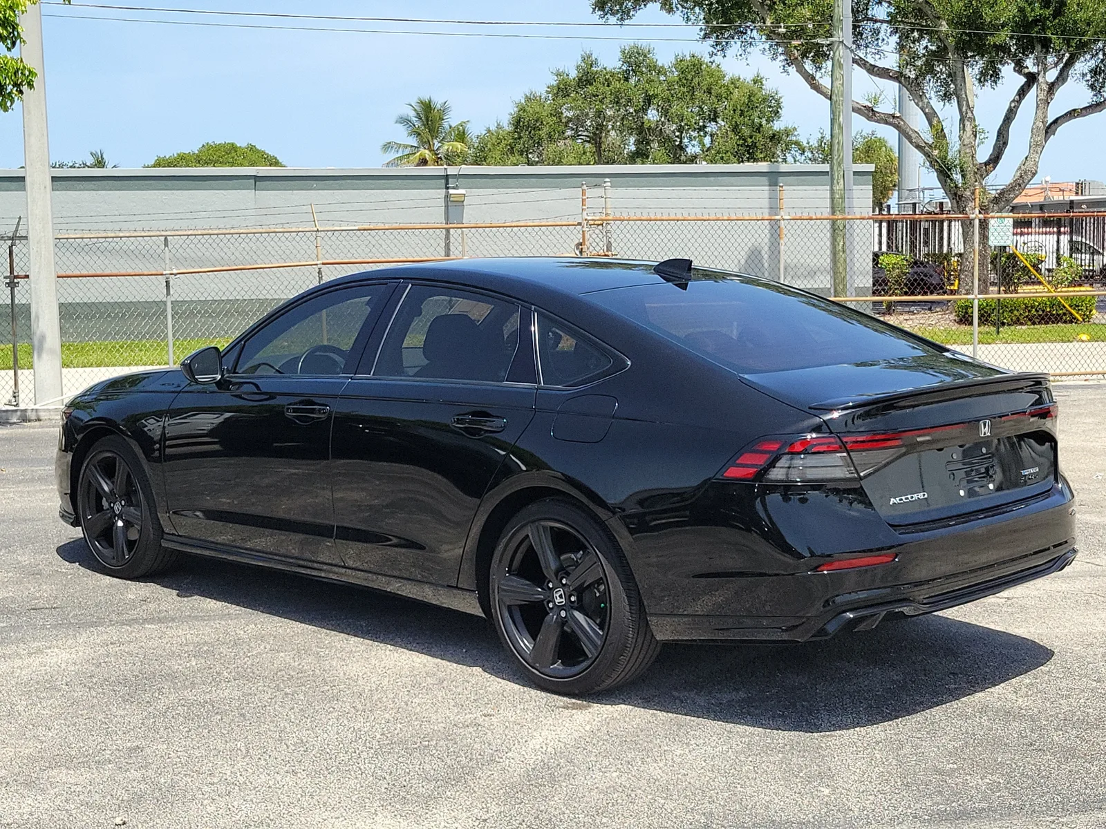 2023 Honda Accord Hybrid Sport-L photo 5