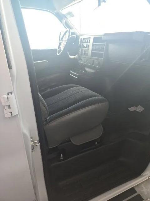 2025 Chevrolet Express Cargo WT photo 26