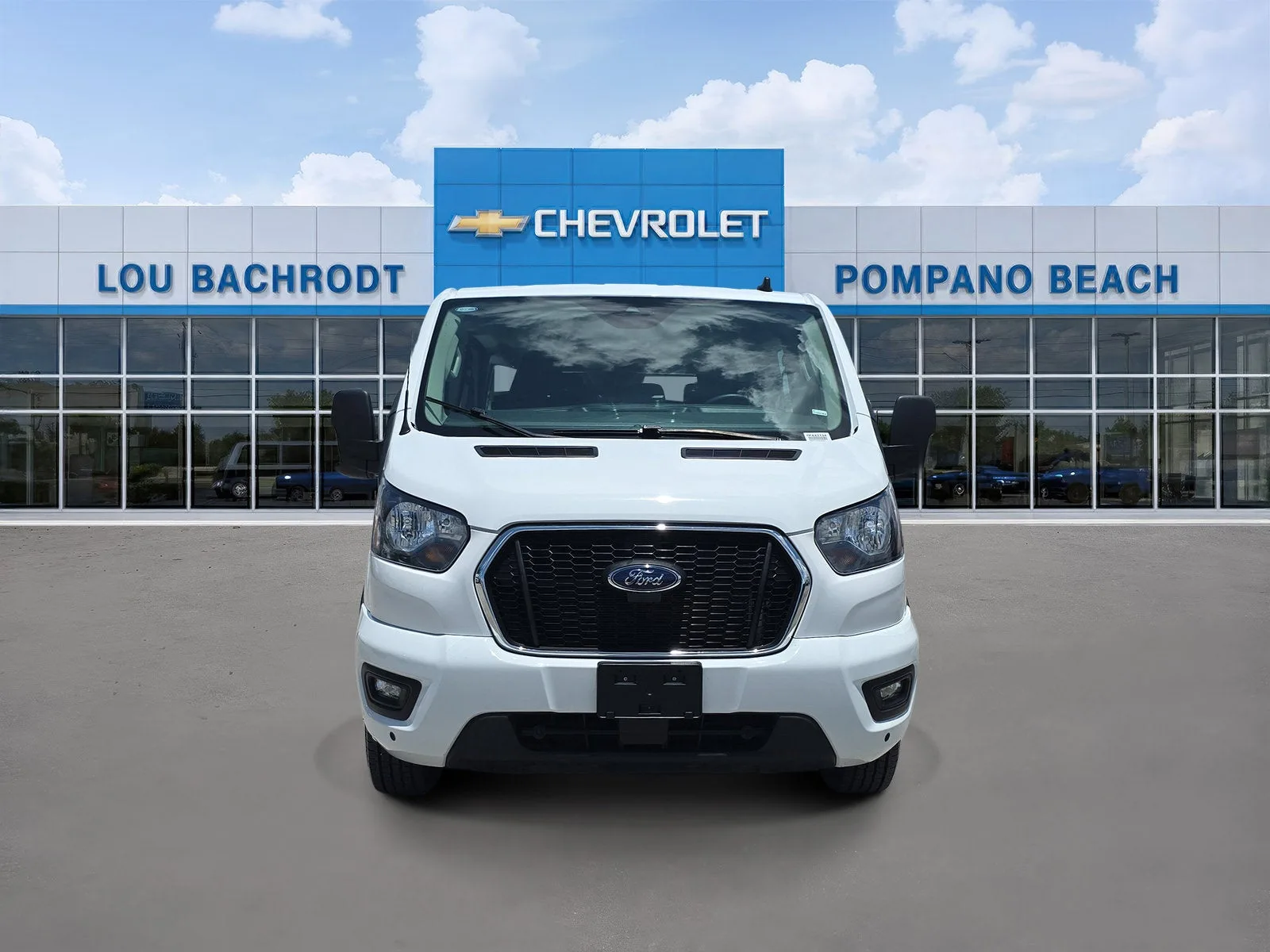 2024 Ford Transit Passenger Wagon XL photo 2
