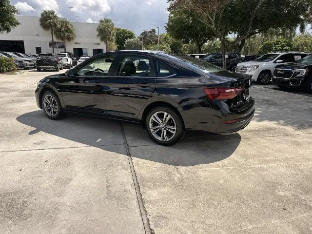 2024 Volkswagen Jetta SE photo 33