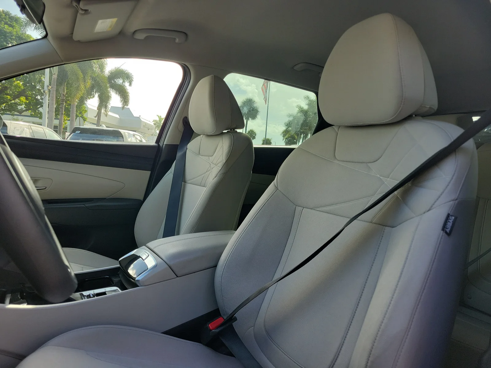 2025 Hyundai Tucson SE photo 21
