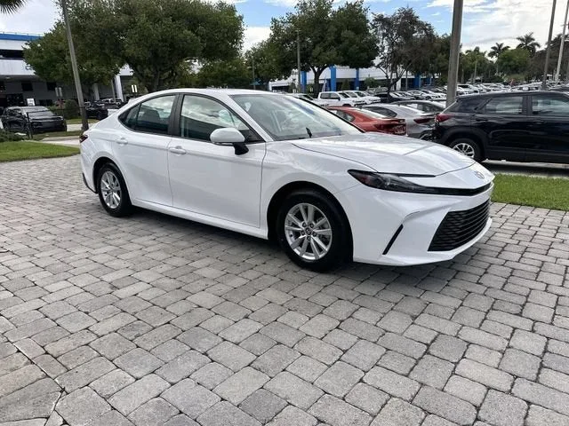 2025 Toyota Camry LE photo 16