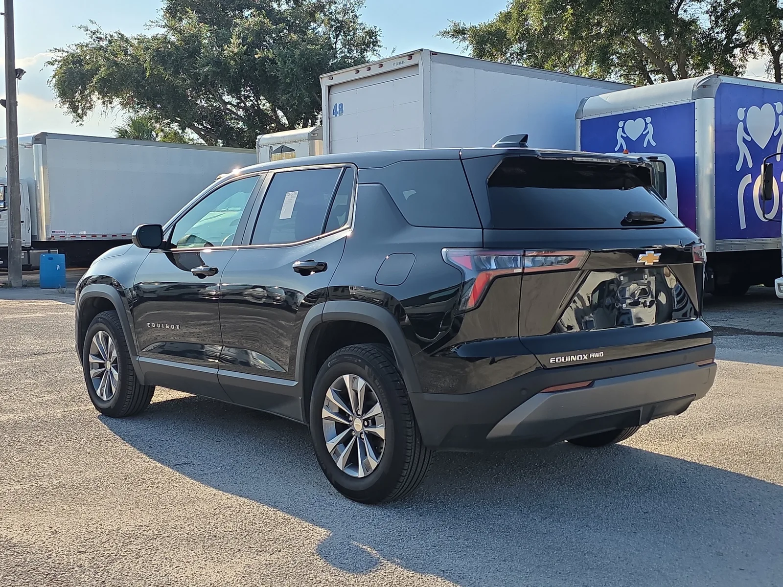 2025 Chevrolet Equinox LT photo 5