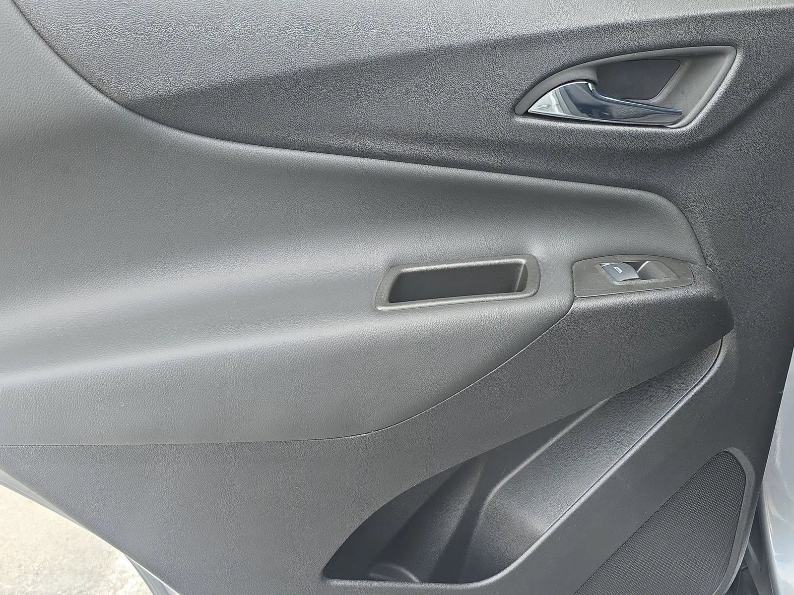 2024 Chevrolet Equinox LT photo 14
