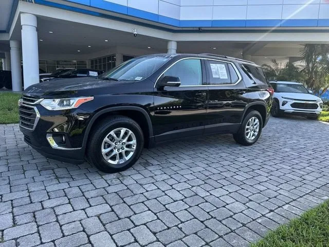 2021 Chevrolet Traverse LT Leather photo 31
