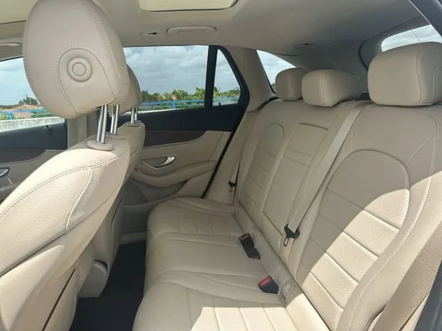 2022 Mercedes-Benz GLC GLC 300 photo 27