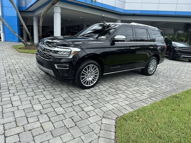 2022 Ford Expedition Platinum photo 21