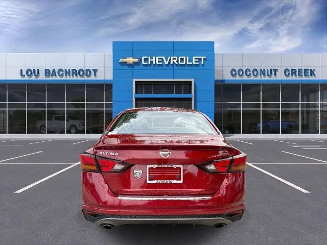 2022 Nissan Altima 2.5 SR photo 7