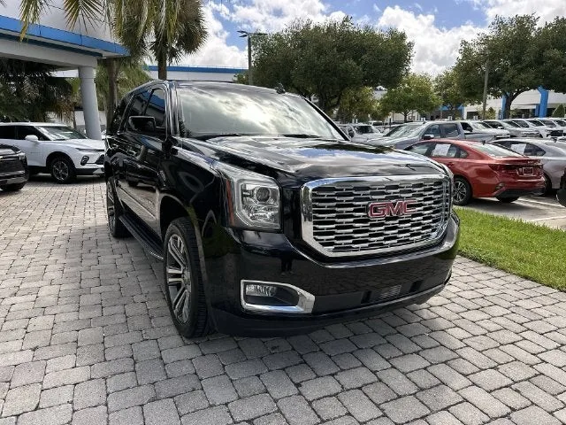 2019 GMC Yukon Denali photo 17