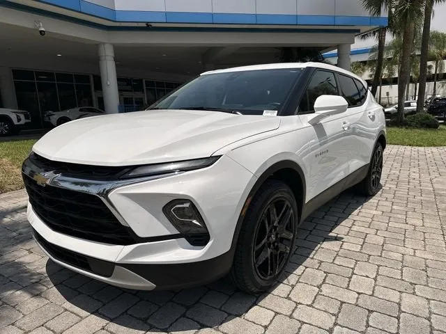 2023 Chevrolet Blazer 2LT photo 21