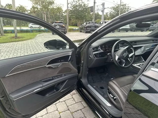 2023 Audi A8 4DR L QTRO 55 TFS photo 22