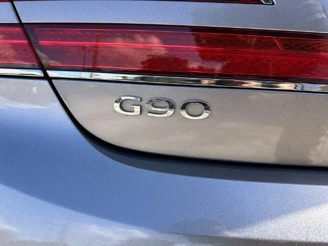 2021 Genesis G90 3.3T Premium photo 39