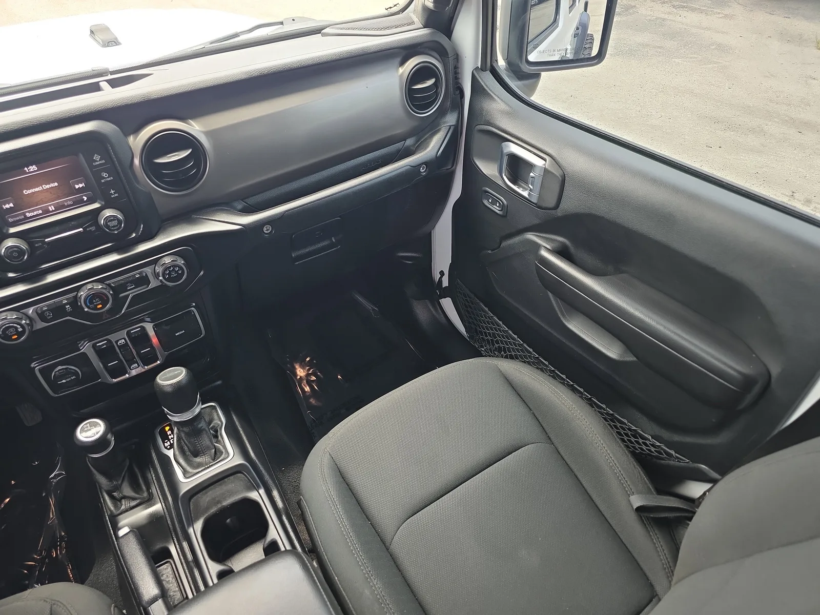 2020 Jeep Gladiator Sport S photo 21