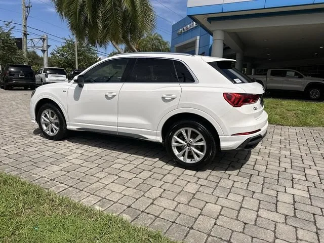 2025 Audi Q3 S line Premium photo 33