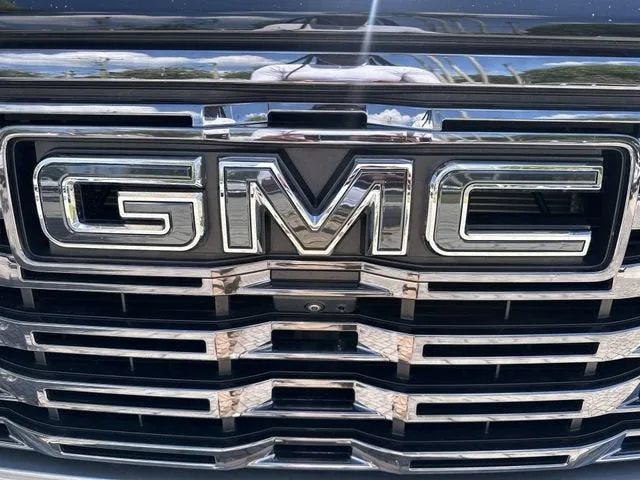 2025 GMC Sierra 1500 Denali Ultimate photo 10