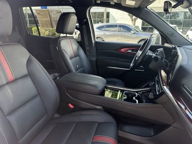 2024 Chevrolet Traverse RS photo 30