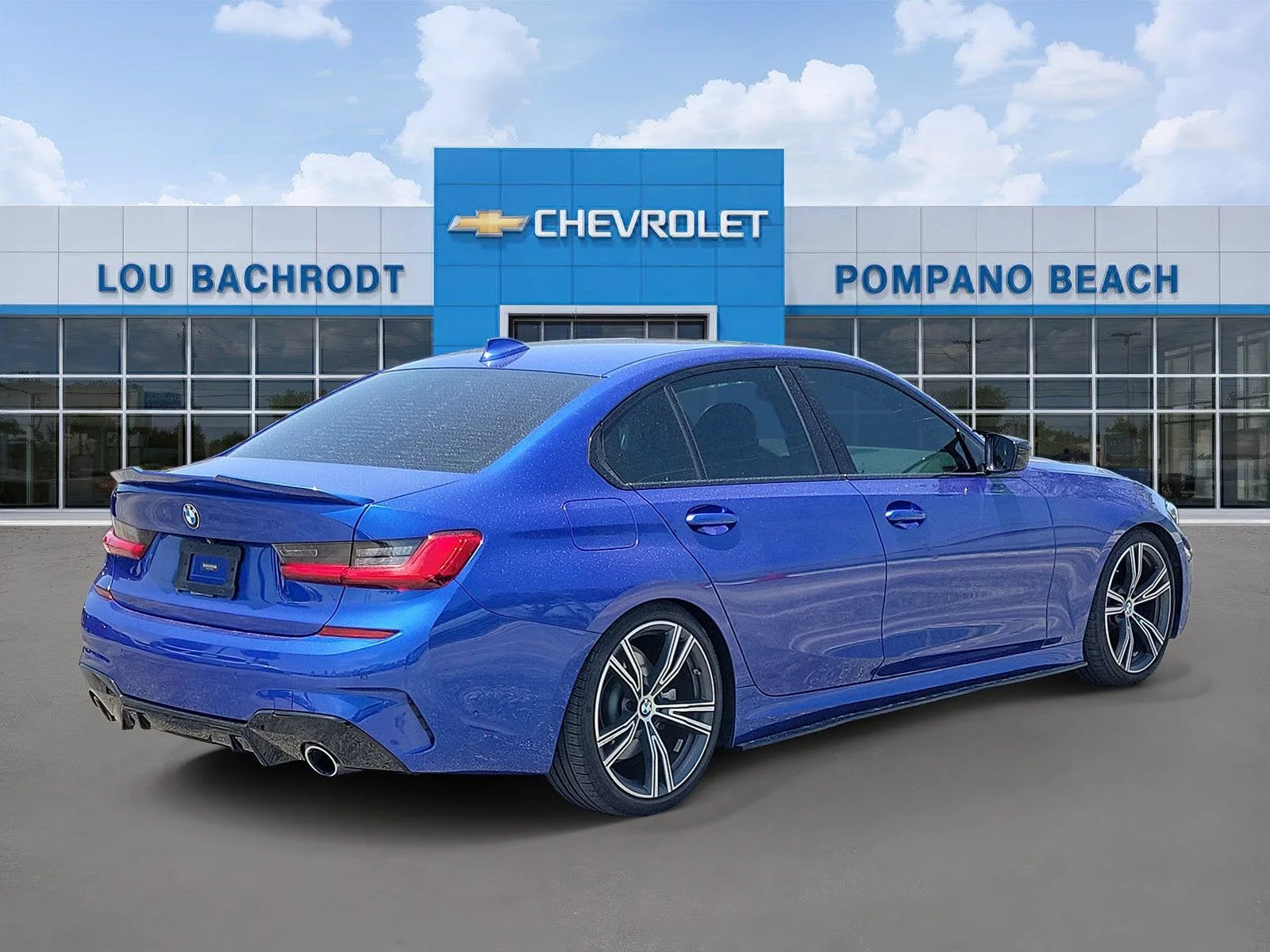 2020 BMW 3 Series 330i photo 3