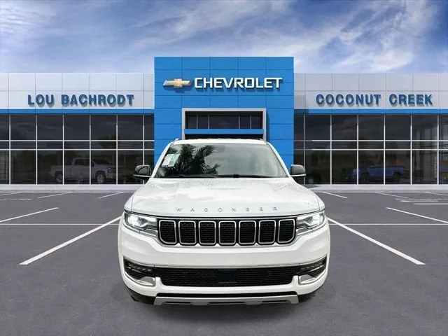 2024 Jeep Wagoneer L Series II photo 3