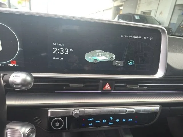 2023 Hyundai IONIQ 6 SEL photo 10