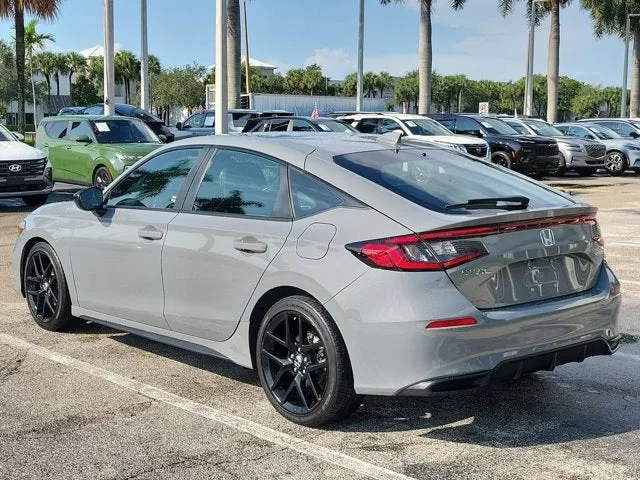 2025 Honda Civic Hatchback Sport photo 5