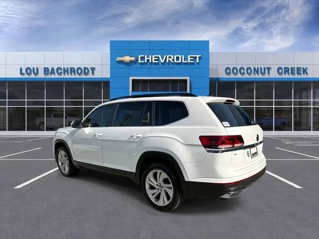 2022 Volkswagen Atlas 2.0T SE w/Technology photo 6