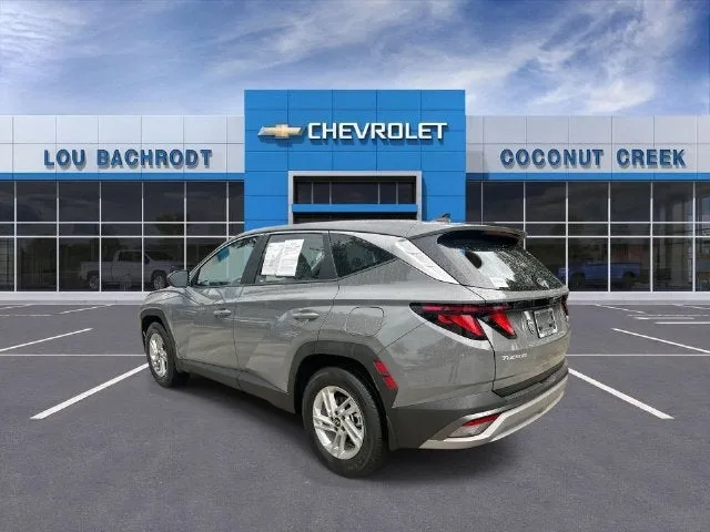 2026 Hyundai Tucson SE photo 6