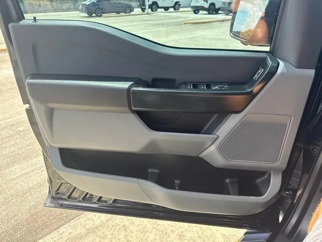 2021 Ford F-150 XL photo 11