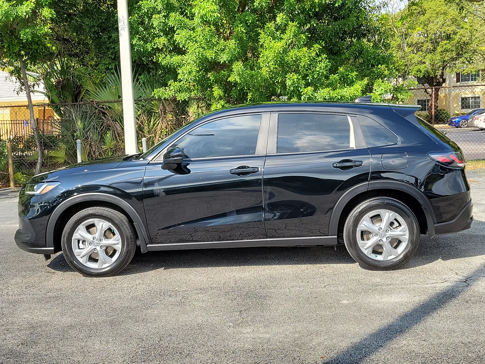 2024 Honda HR-V LX photo 6