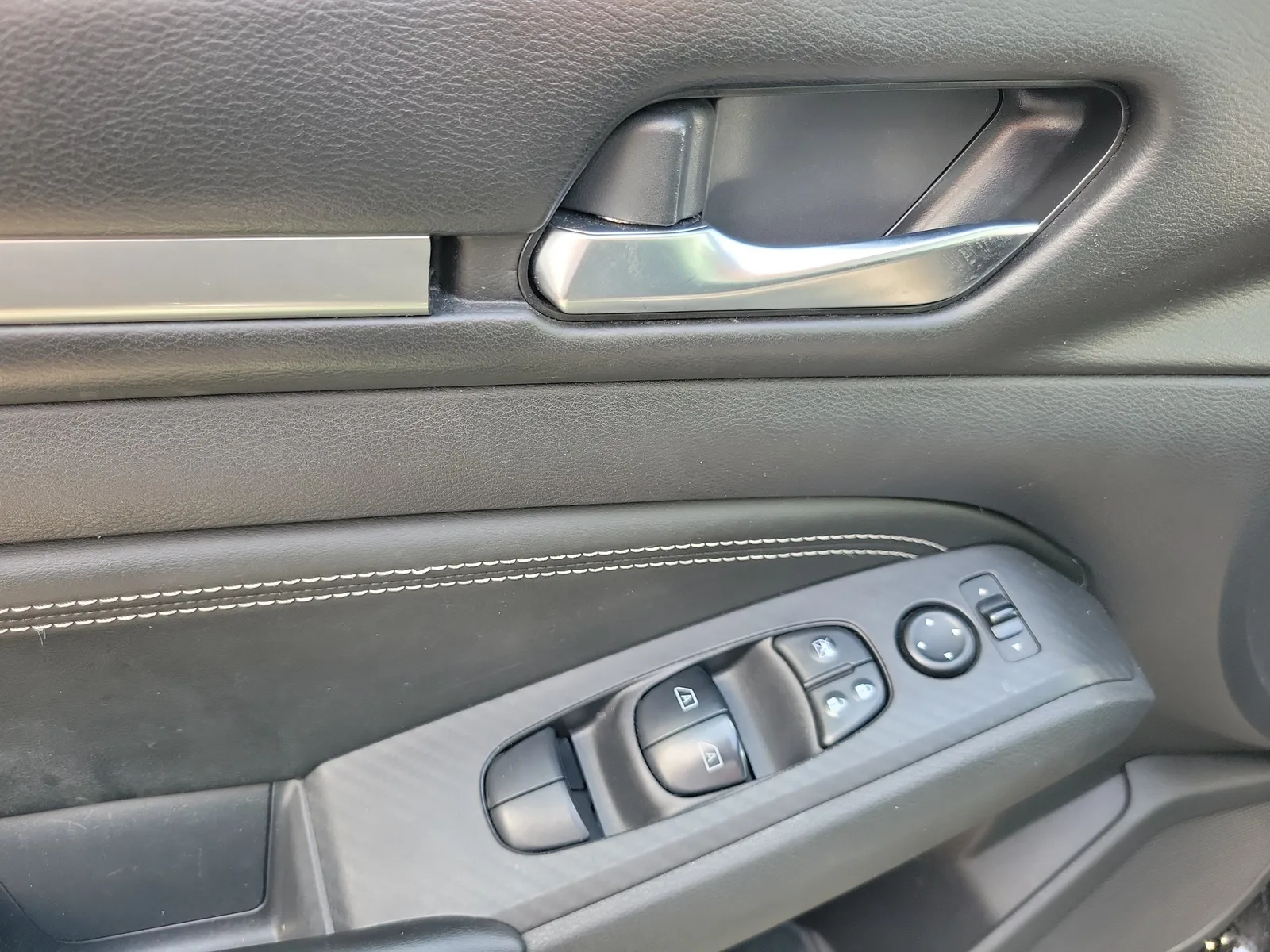 2019 Nissan Altima 2.5 SV photo 13