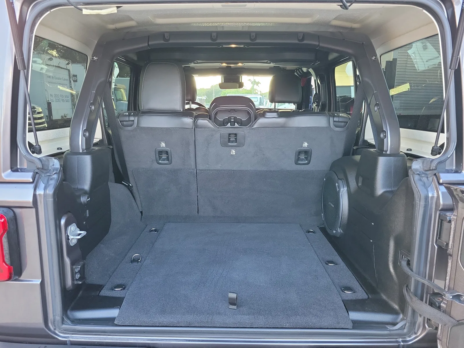 2021 Jeep Wrangler Unlimited Rubicon photo 12