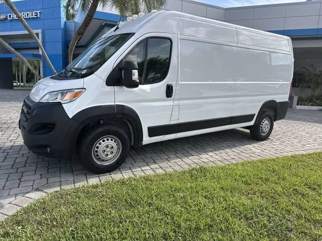 2024 RAM ProMaster Cargo Van Tradesman photo 31