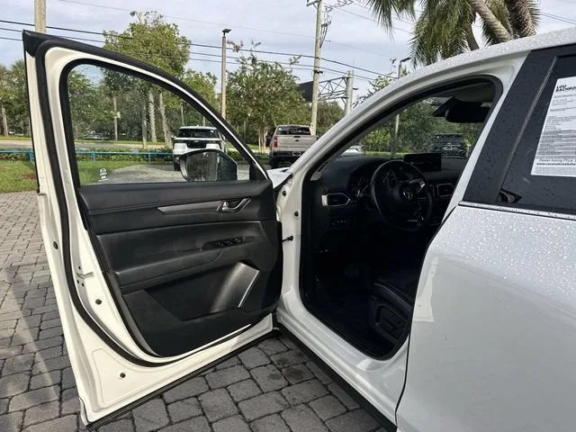 2024 Mazda CX-5 2.5 S Preferred Package photo 22