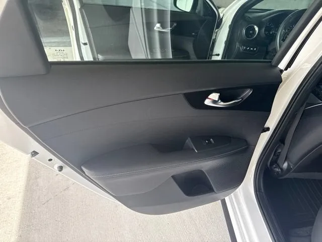 2021 Kia Forte GT-Line photo 13