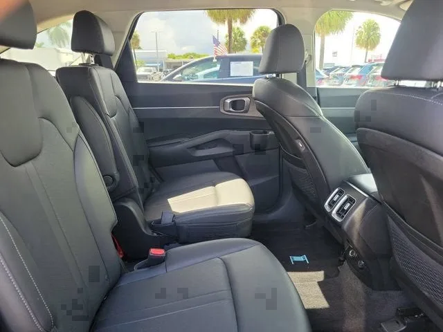 2023 Kia Sorento X-Line EX photo 7