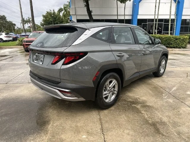 2026 Hyundai Tucson SE photo 38