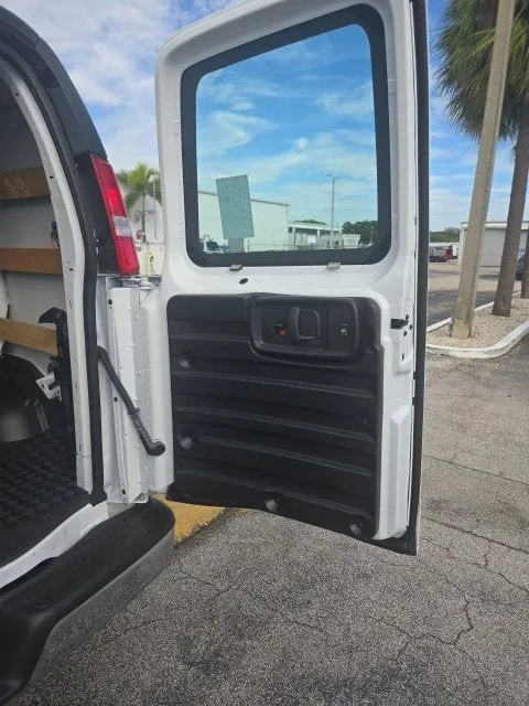 2025 Chevrolet Express Cargo WT photo 19