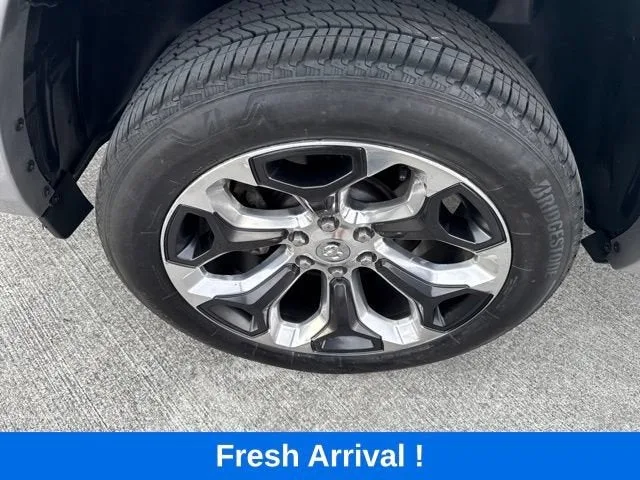 2023 RAM 1500 Limited photo 22