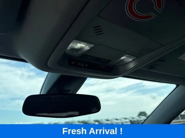 2023 GMC Acadia SLE photo 9