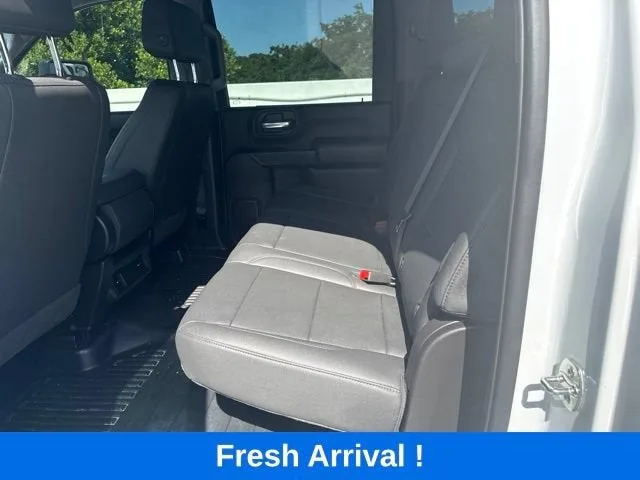 2026 Chevrolet Silverado 3500 HD WT DRW photo 3