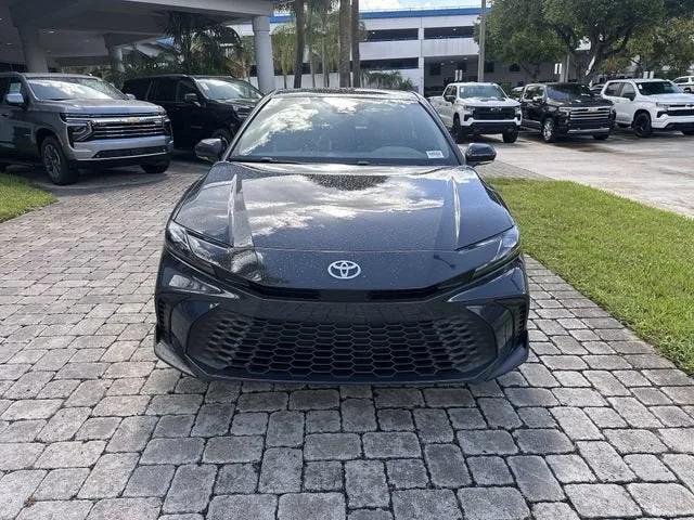 2025 Toyota Camry LE photo 18