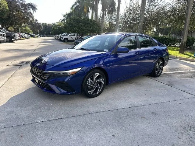 2025 Hyundai Elantra SEL Convenience photo 21