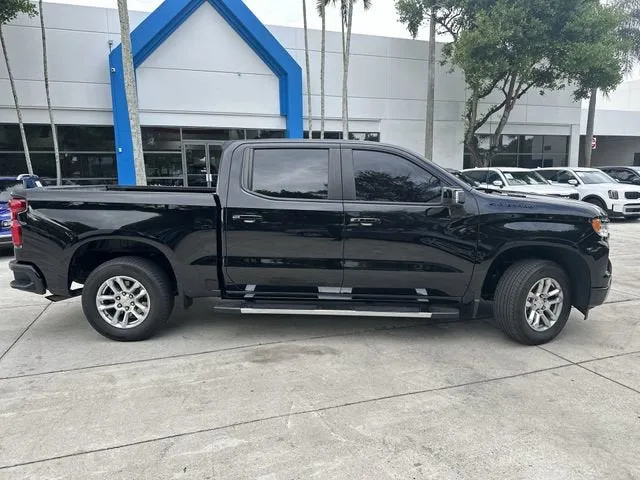 2024 Chevrolet Silverado 1500 RST photo 31
